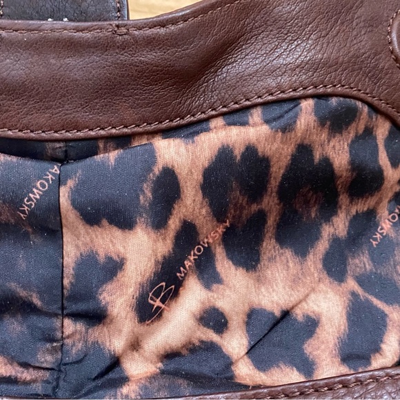 B. Makowsky 100% Genuine Leather Brandy Convertible Envelope Clutch Shoulder Bag - Picture 12 of 14